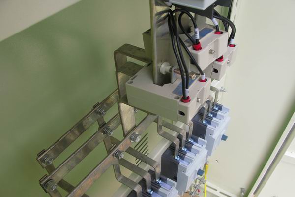 君山控制箱-3683讲讲控制箱的使用特点